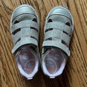 Stride Rite hadley 2.0 sneaker sandal